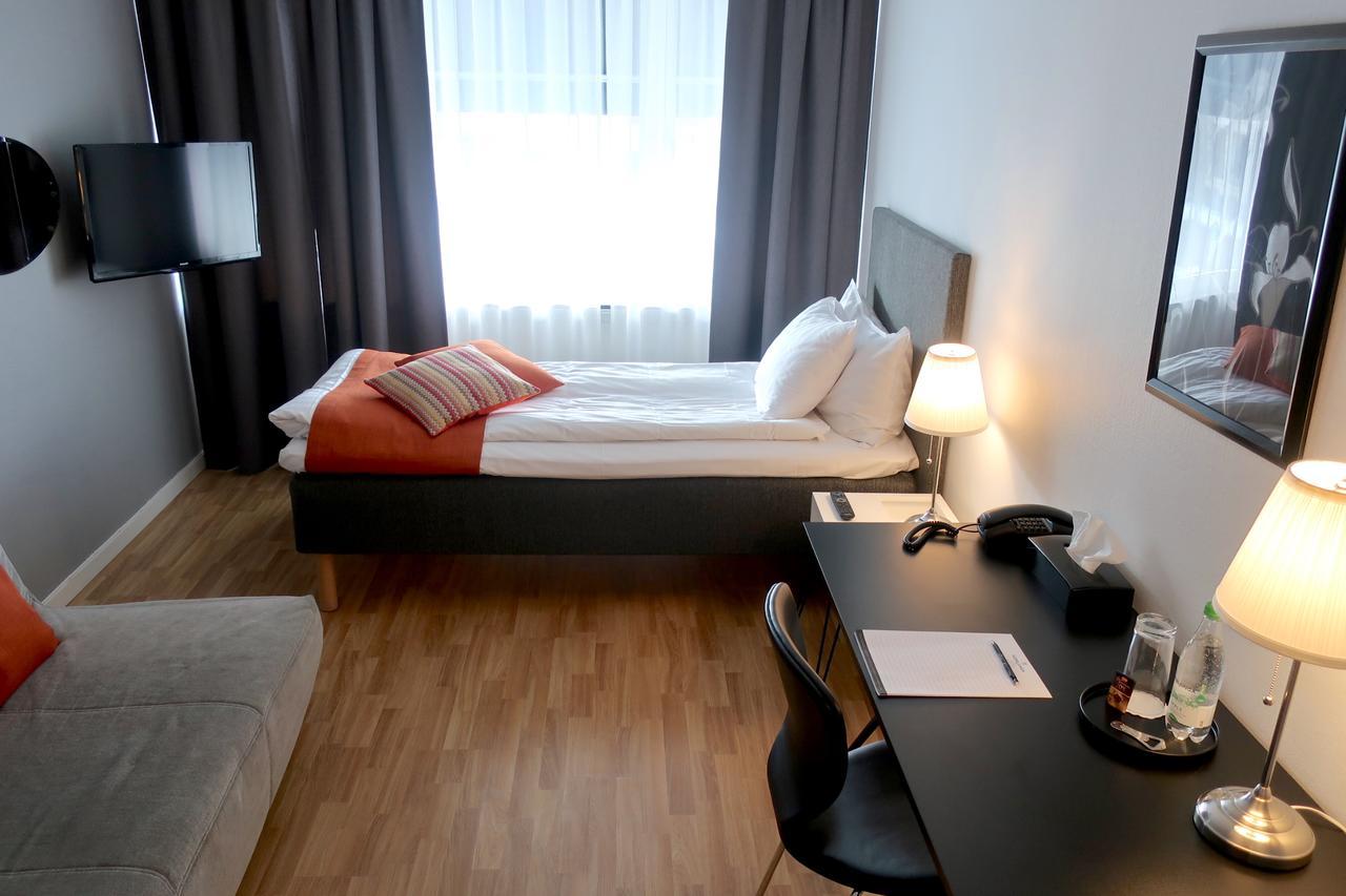 Herrljunga Hotell ภายนอก รูปภาพ
