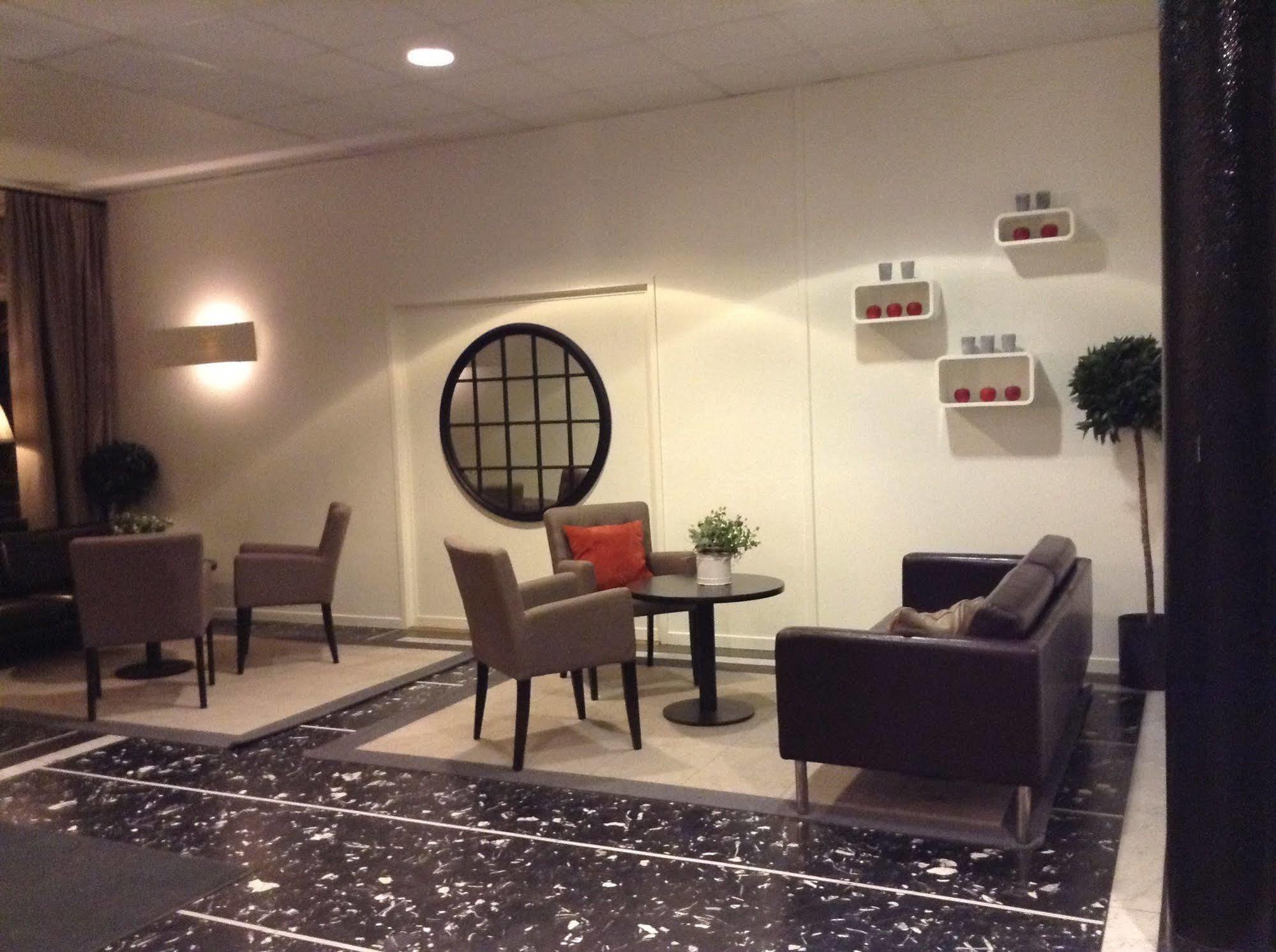 Herrljunga Hotell ภายนอก รูปภาพ