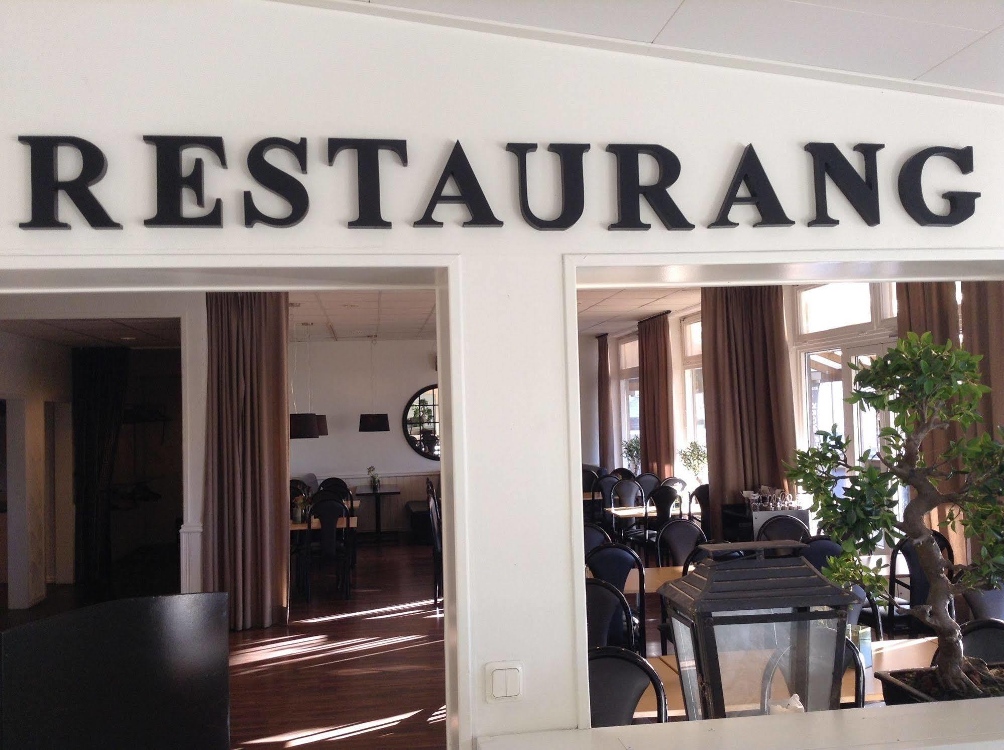 Herrljunga Hotell ภายนอก รูปภาพ